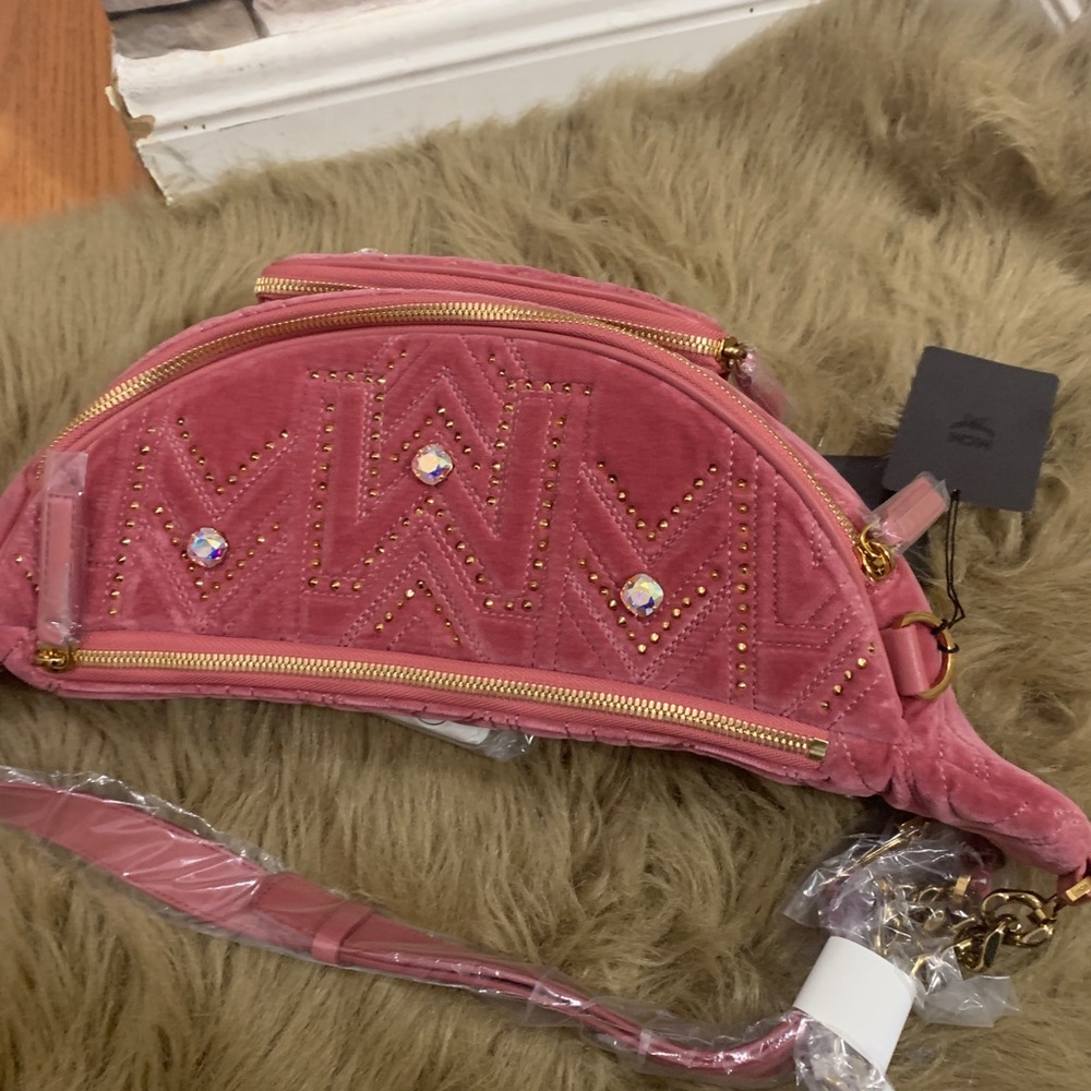 SOLD⛔️Authentic MCM Velvet/leather jeweled zip top Beltbag. - Picture 9 of 15